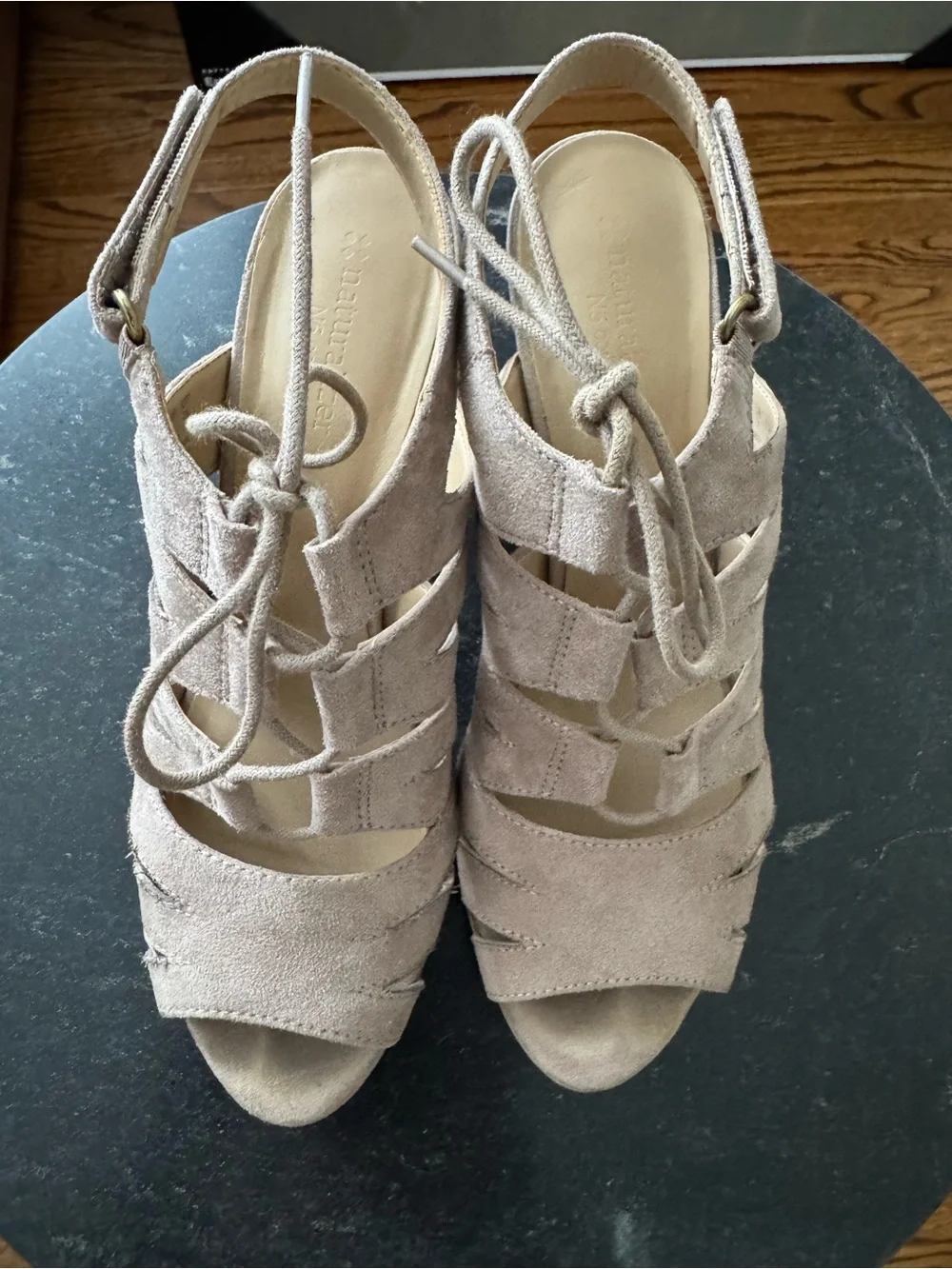 Women’s Suede Naturalizer Heels - Picture 3 of 5